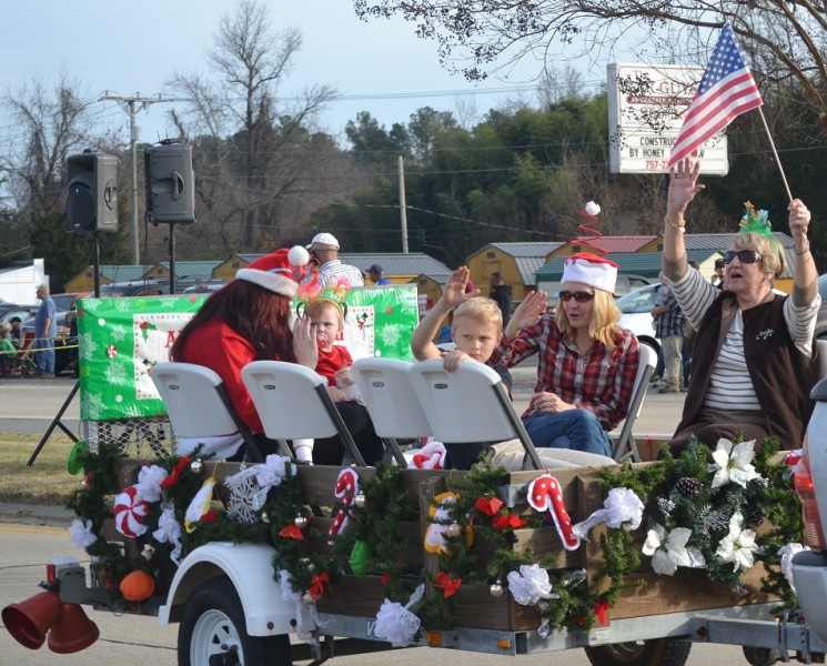 Providence Christmas Parade 12132015 New Kent Charles City