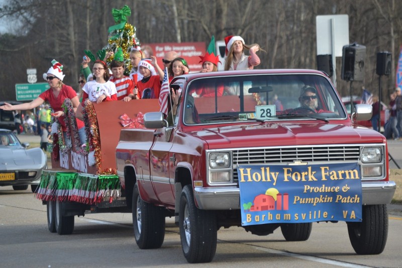 Providence Christmas Parade 12132015 New Kent Charles City