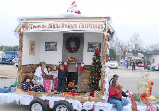 Rocky Mount Va Christmas Parade 2022 Fursuit Pf Christmas Parade - New Kent – Charles City Chronicle